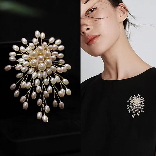 💕Summer Sale!💕Ladies' high-end exquisite handmade pearl brooch